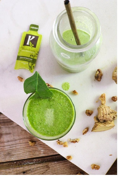 Antioxidant Boosting Smoothie  with Pineapple and Olive Oil